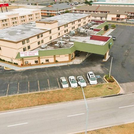 Oyo Hotel Tulsa Ok, I-44 מראה חיצוני תמונה