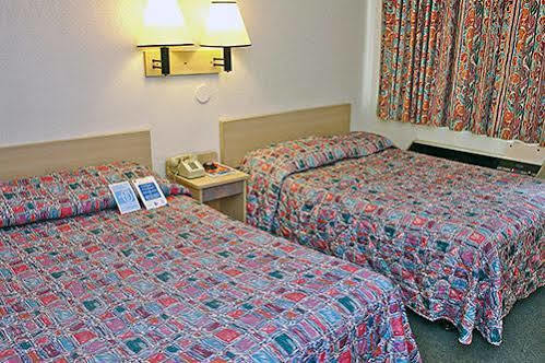 Oyo Hotel Tulsa Ok, I-44 מראה חיצוני תמונה